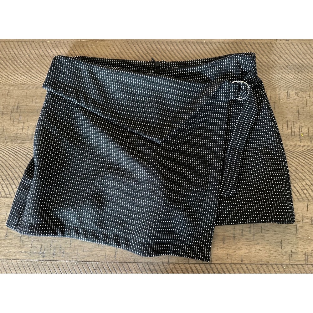ZARA Trafaluc‎ Micro-Dot Asymmetric Wrap Skort - Size Small